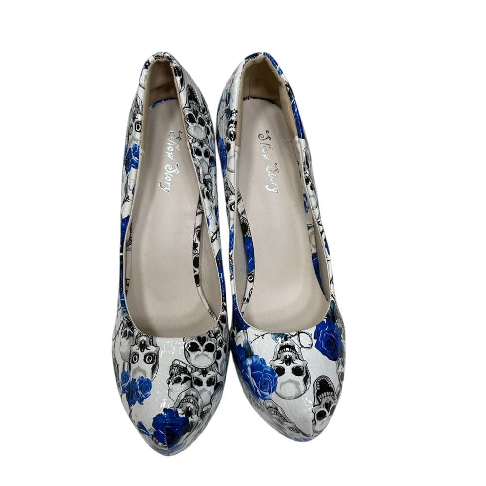 Blue and White Skull Print Women's Shoes